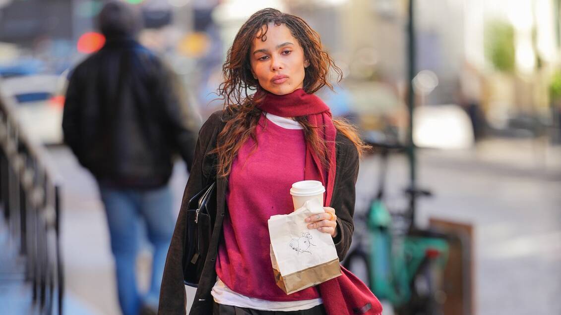 Zoë Kravitz Adidas Sambas look