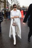 Irina Shayk veličanstvena u jednom potezu: Ovako se nosi beo stajling od glave do pete