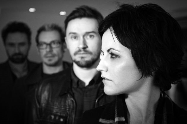 Napustio nas je najlepši ženski vokal devedesetih: 7 najboljih pesama grupe Cranberries