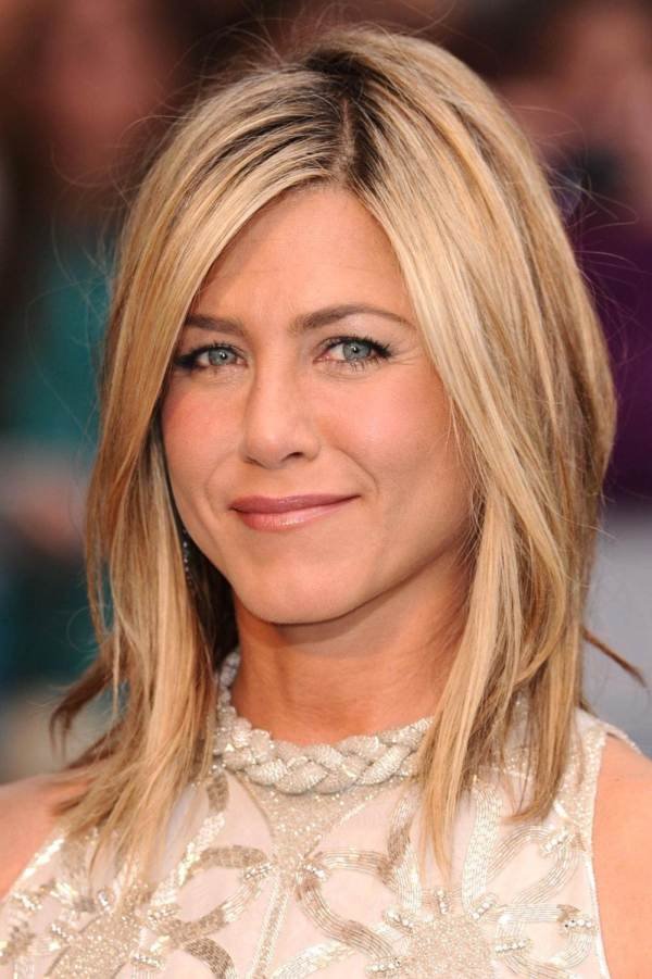 Njenu kosu svi vole: Najbolje frizure Jennifer Aniston