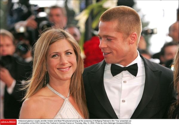 Na današnji dan: 19 godina od venčanja Jennifer Aniston i Brada Pitta (FOTO)