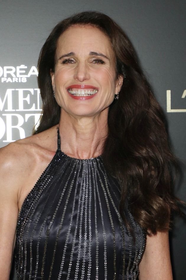 Bez ovog osmeha i bujne kose bila bi neprimetna! Andie MacDowell ima 61 i obara nas s nogu