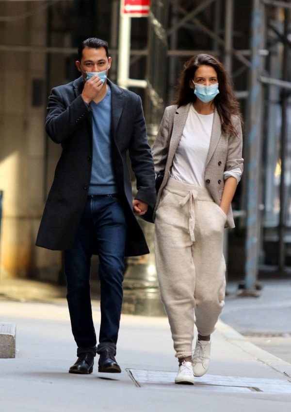 Trenerka i sako? Može i te kako ako ste Katie Holmes