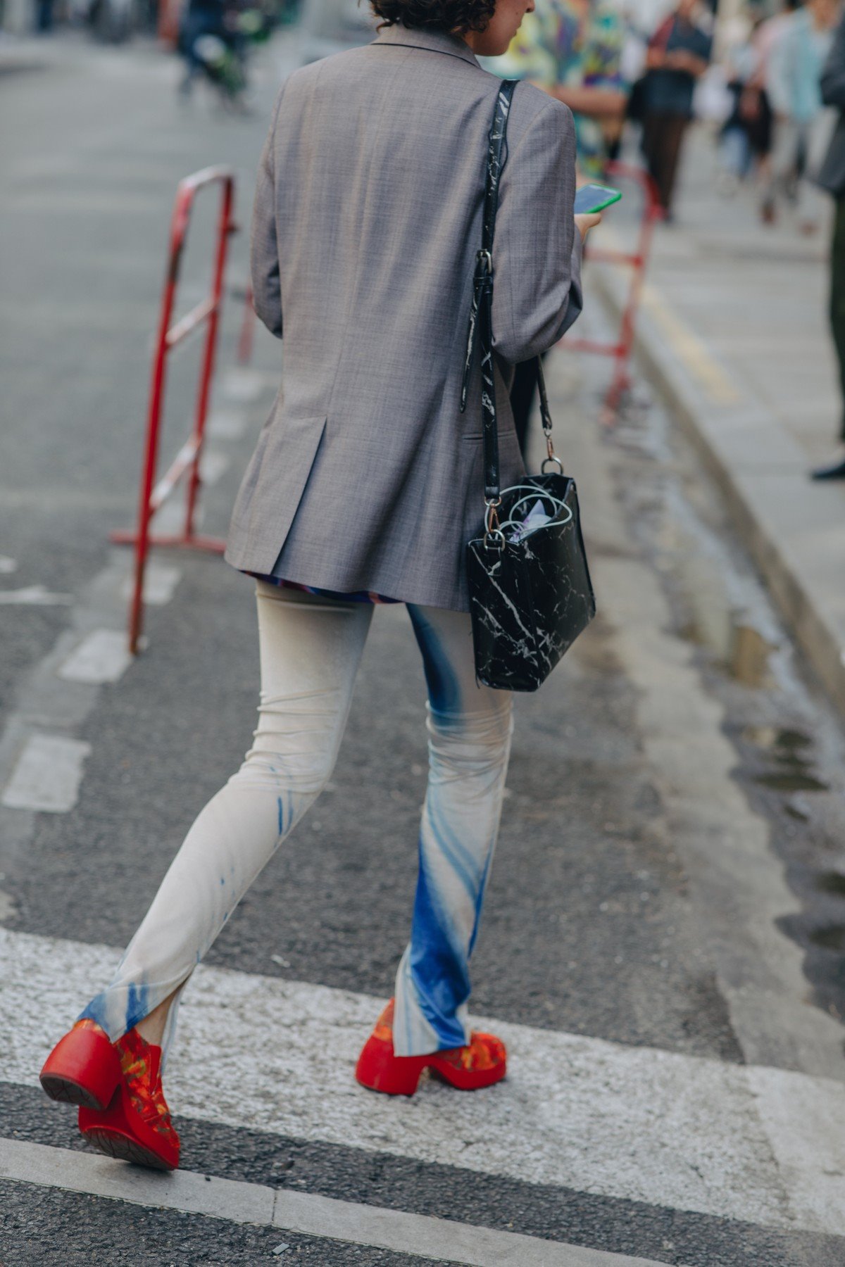 Jeans sa printom se vratio u modu, a evo kako ga nose stylish devojke sa Instagrama!