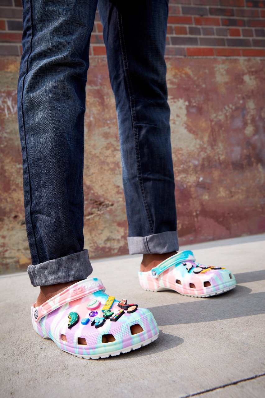 CLASSIC-TIE-DYE-GRAPHIC-CLOG (1)