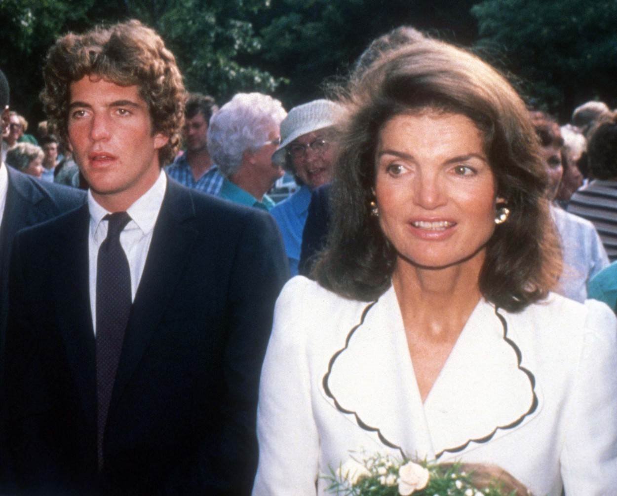 Omiljeni parfem Jackie Kennedy je Joy by Jean Patou.