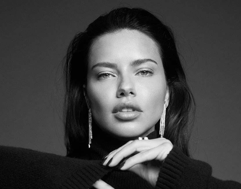 Adriana Lima vodi računa o svom izgledu.