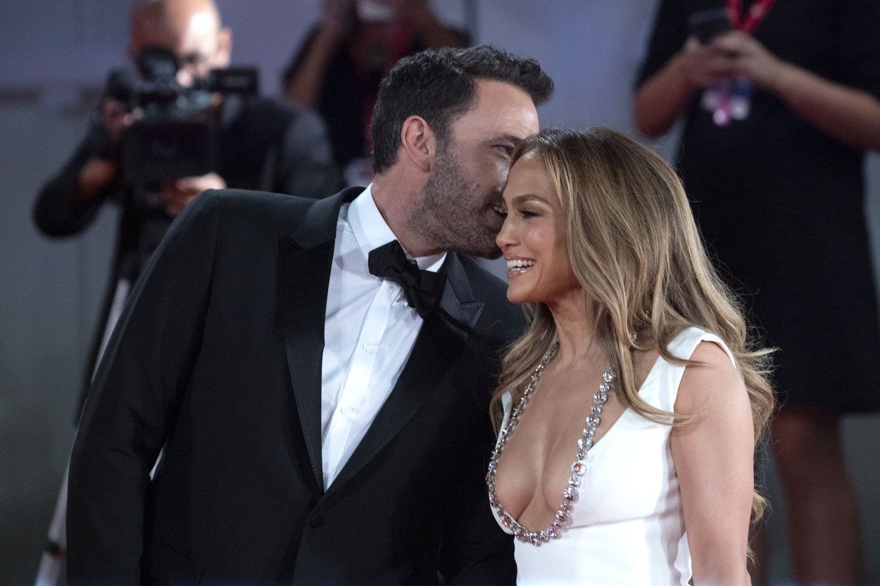 Ben Affleck zaprosio je ponovo Jennifer Lopez, a evo šta se za sada zna o njenom novom vereničkom prstenu.