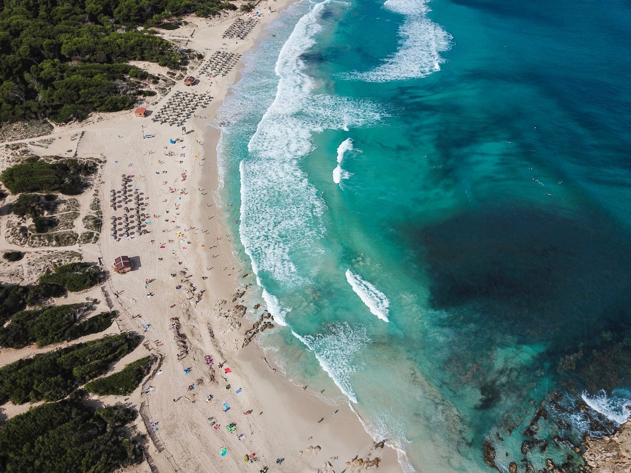 Majorka je ostrvo nestvarnih plaža i dobrog provoda, a mi donosimo one najlepše!