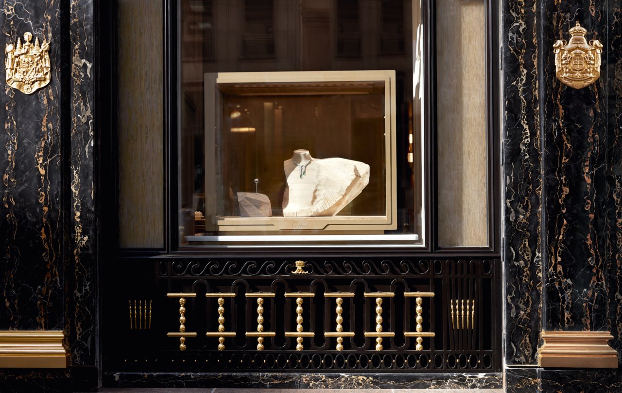 Cartier Boutique 13 Rue de la Paix_Windows_Lucie et Simon ∏ Cartier.jpg