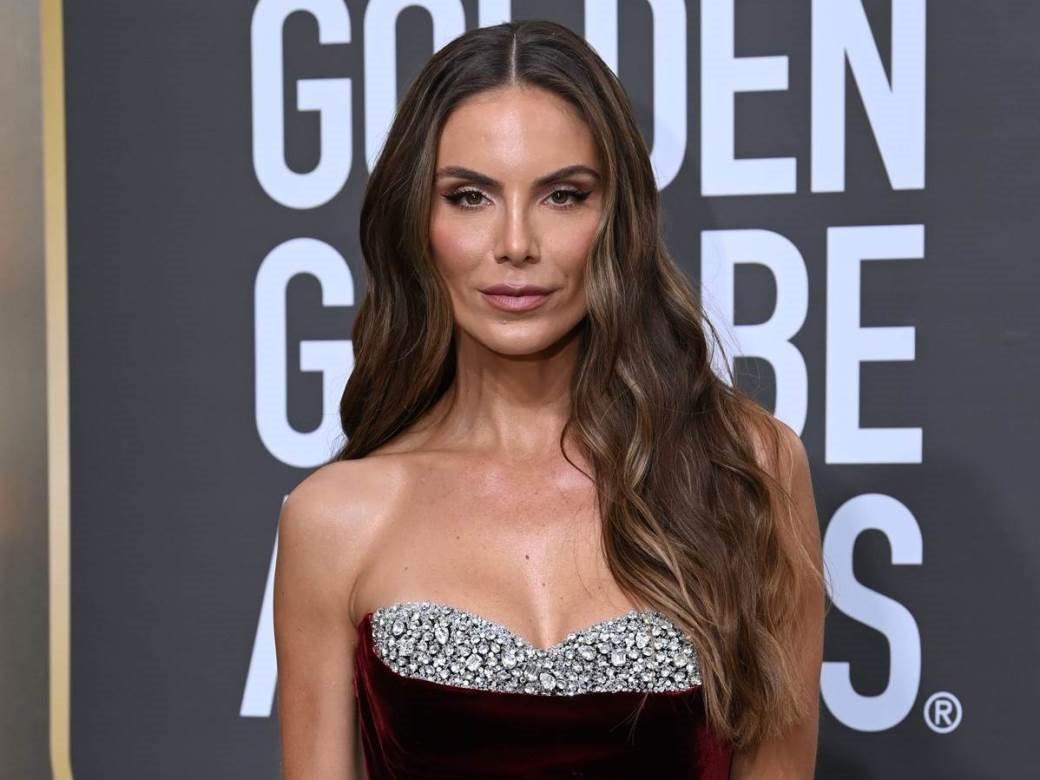 NINA SENIČAR ZABLISTALA NA DODELI GOLDEN GLOBES NAGRADA: Pogledajte impresivno Dolce&Gabbana izdanje na crvenom tepihu