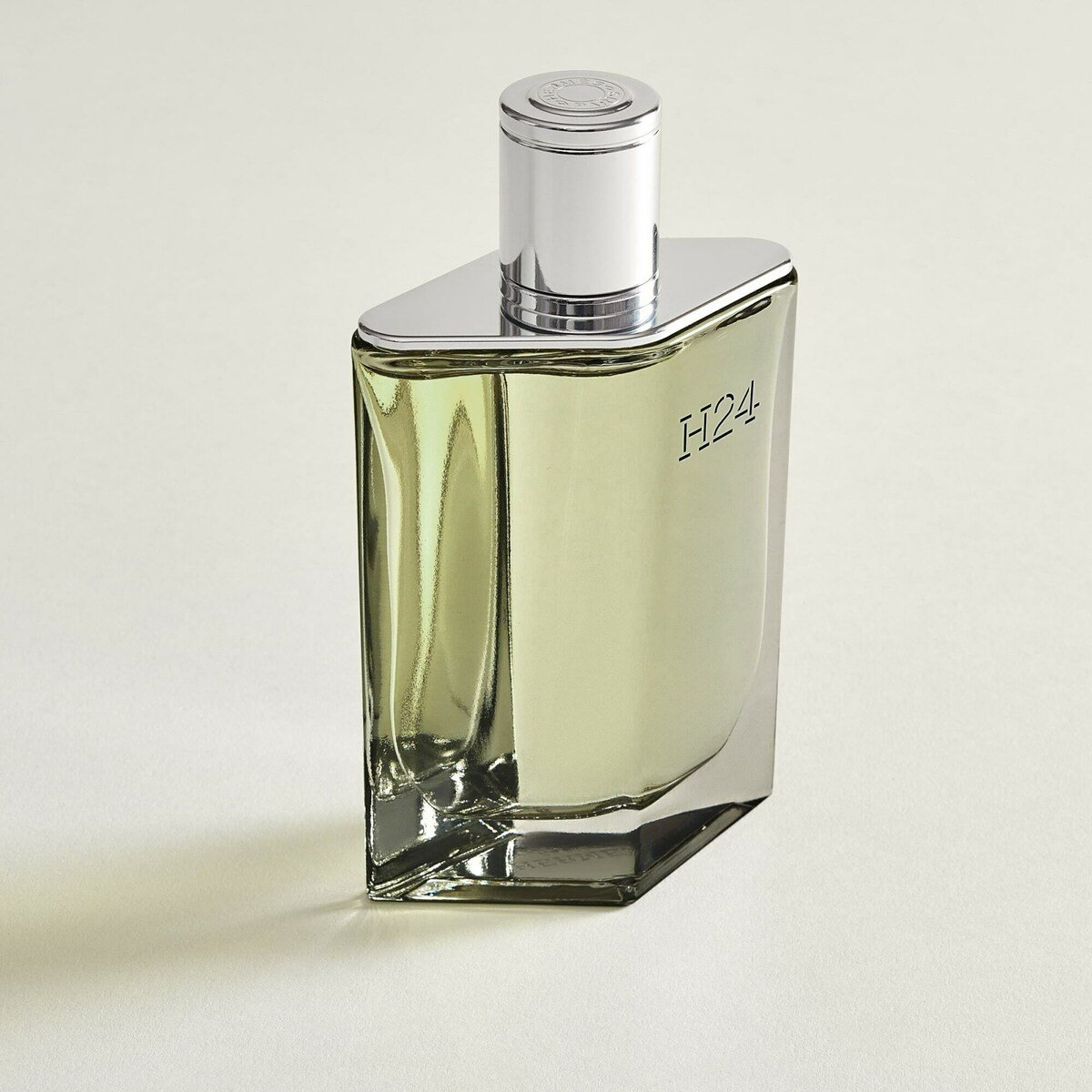 181999_7bff1c58caa0ce2dd615141449c0d824_h24-eau-de-parfum.jpg