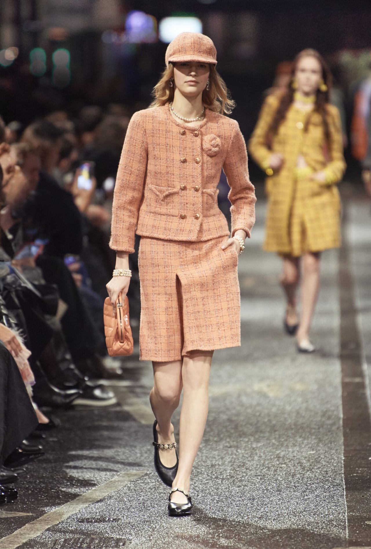 chanel_look-011_2023-24-metiers-dart-collection-LD.jpg