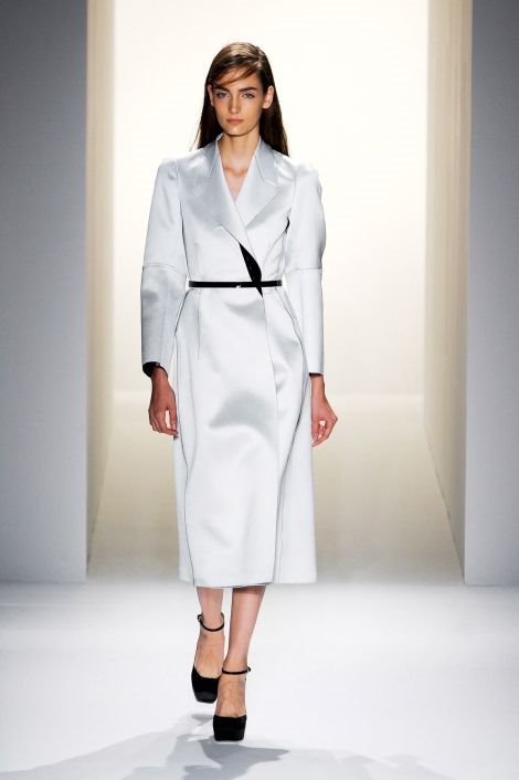 Rađanje nove ženstvenosti - Feminine look P/L  2013