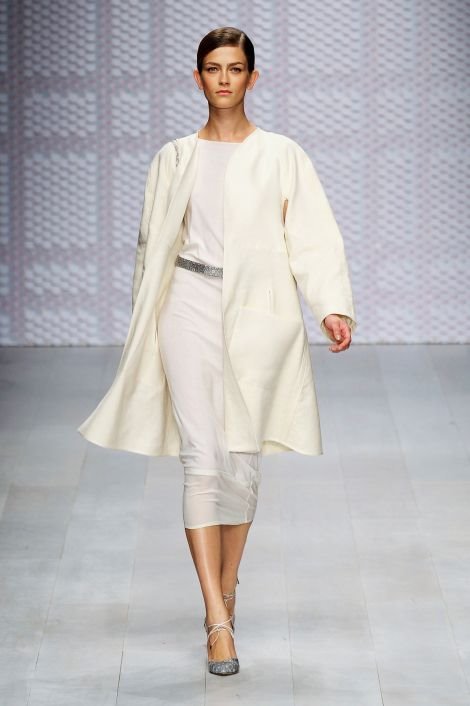 Rađanje nove ženstvenosti - Feminine look P/L  2013
