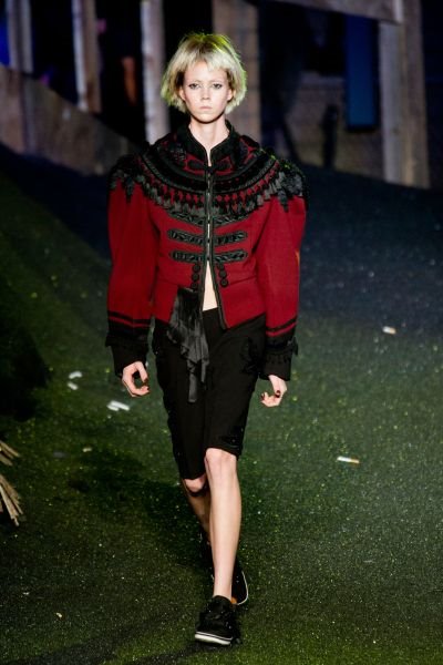 Marc Jacobs: Uvrnuto i dark