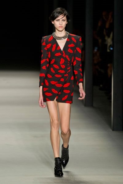 Saint Laurent: Pank elegancija