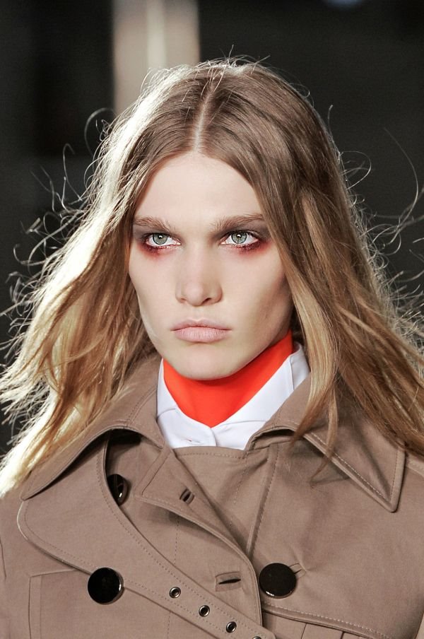 Razigrana narandžasta - beauty trend za jesen/zimu