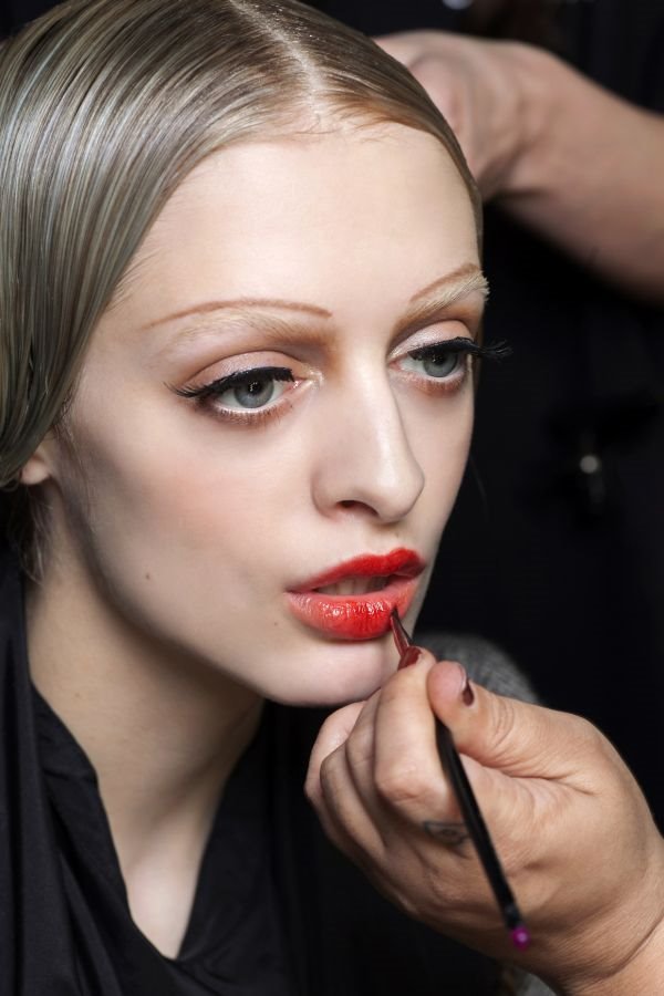 Razigrana narandžasta - beauty trend za jesen/zimu
