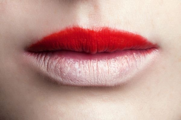 Razigrana narandžasta - beauty trend za jesen/zimu