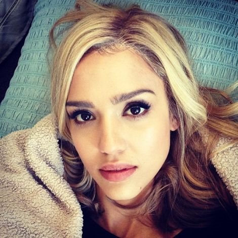 Jessica Alba: 24 sata kao plavuša
