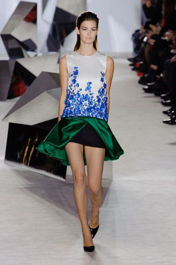 Giambattista Valli: Spontana ženstvenost