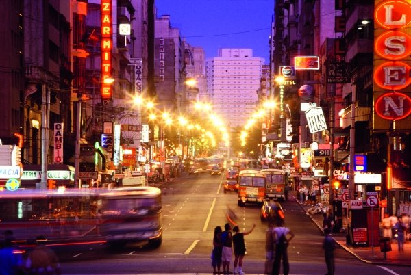 Montevideo: Grad fudbala, tanga i vina