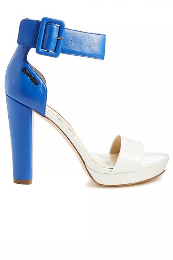 Trend za leto: Statement sandale