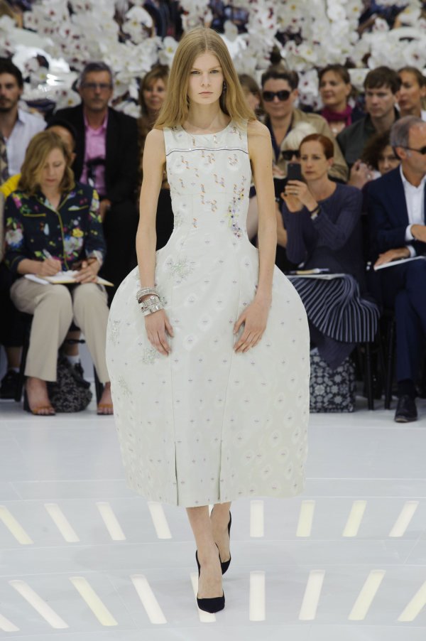 Christian Dior: Istorija u ruhu 21. veka
