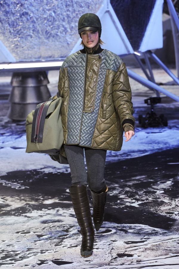 Kendall Jenner i Gigi Hadid zvezde H&M revije na Paris Fashion Weeku