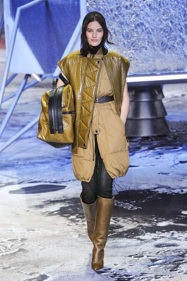 Kendall Jenner i Gigi Hadid zvezde H&M revije na Paris Fashion Weeku