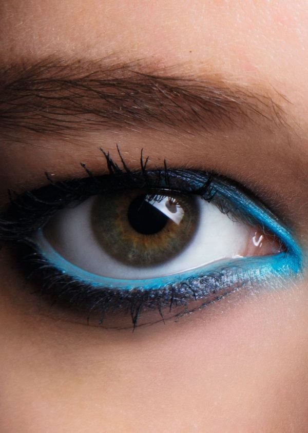 Make-up trend za proleće: PLAVO