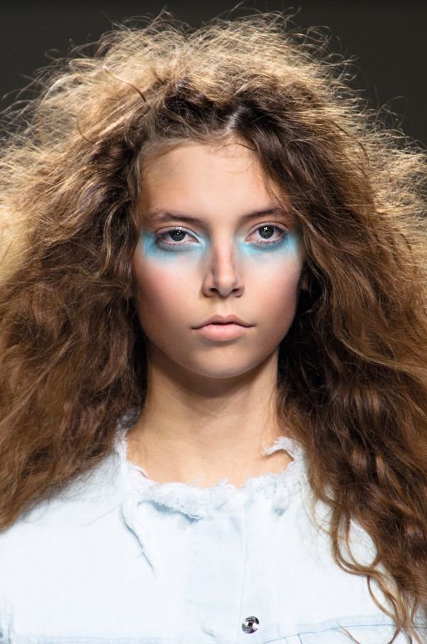 Make-up trend za proleće: PLAVO
