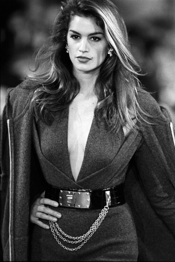 Supermodeli: 11 relativno manje poznatih fotografija legendarne postavke iz 90-ih
