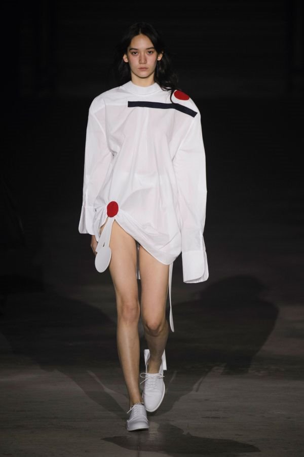 Nestvarni beli konj i ogromno klupko od platna obeležili sam start PFW-a