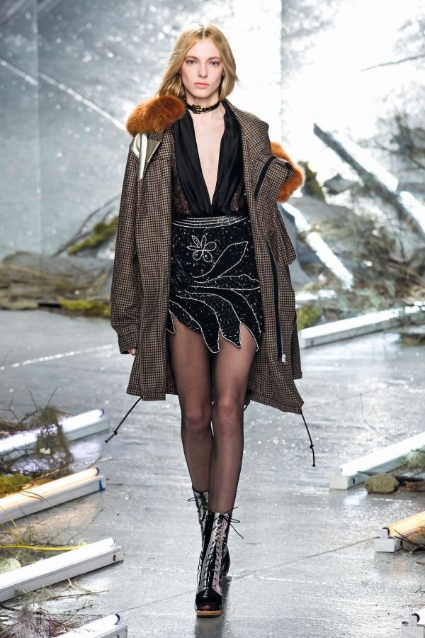 Material Girl: Najbolje iz osamdesetih