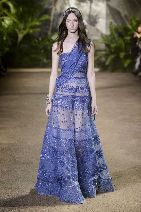 Elie Saab s/s 2016: Visoka moda s elementima indijskog kostima i edvardijanske ere
