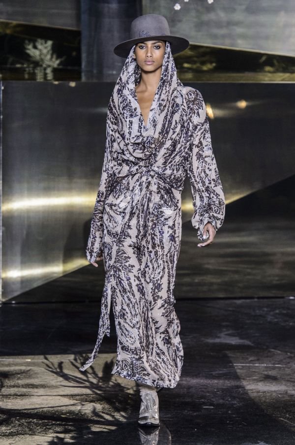 Show koji je obeležio 2. dan PFW-a: Ženstvena snaga i individualnost kolekcije H&M Studio AW16
