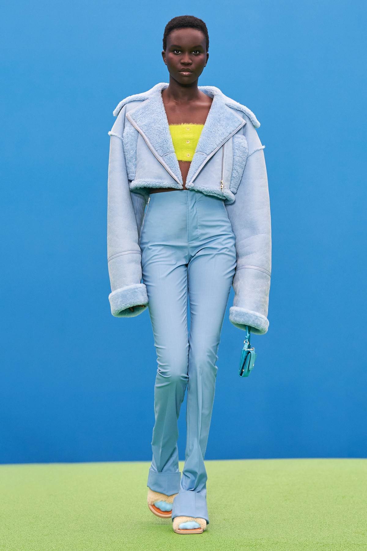 jacquemus-revija-la-montagne