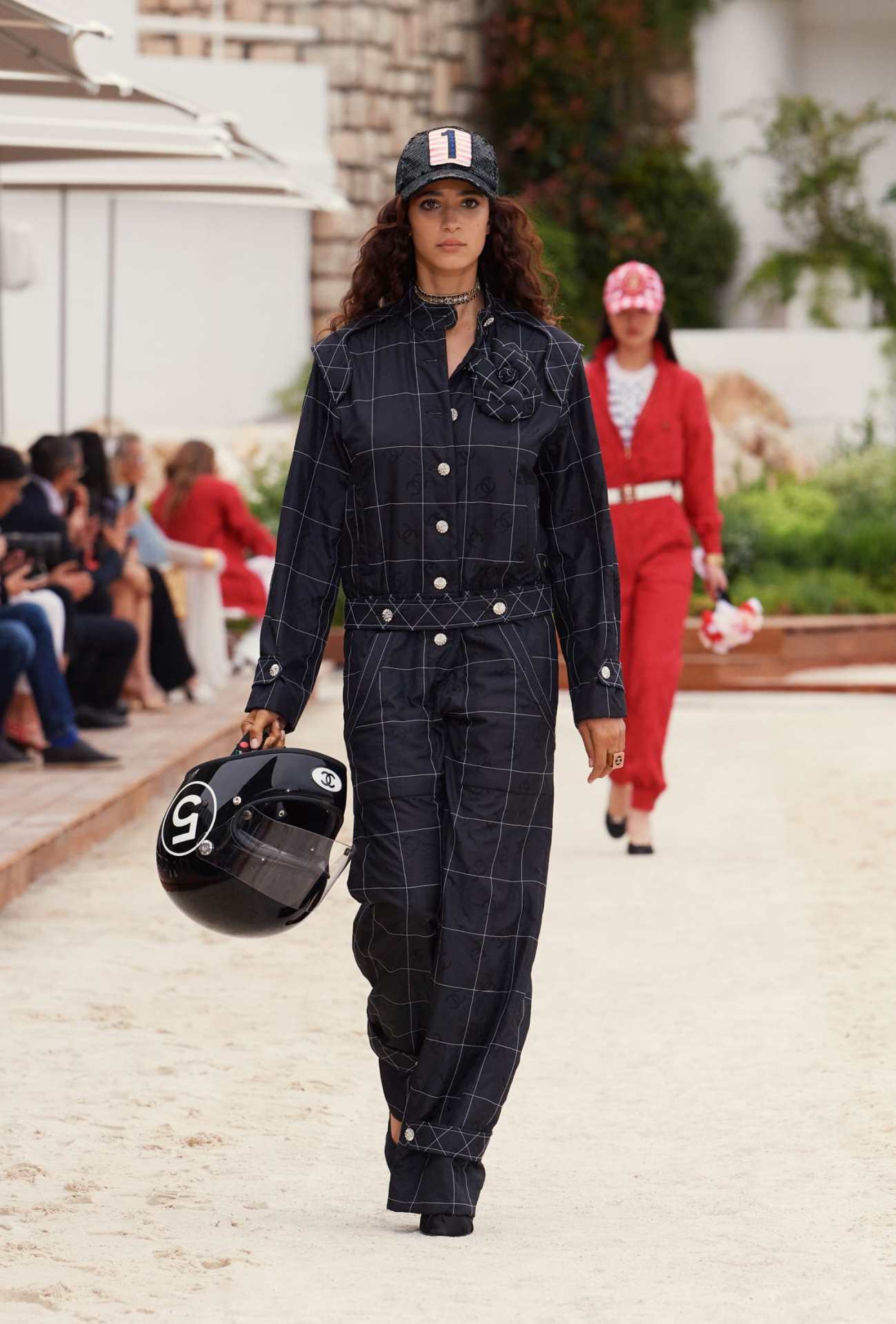 chanel_002-cruise-2022-23-collection_looks_vf-LD.jpg