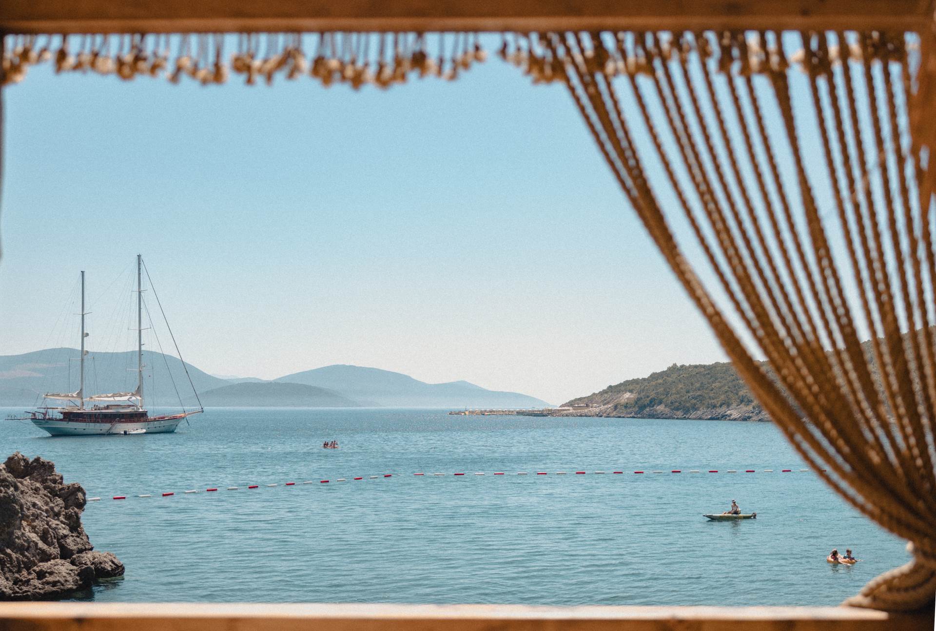Restorani plaže i program Luštica Bay 2025