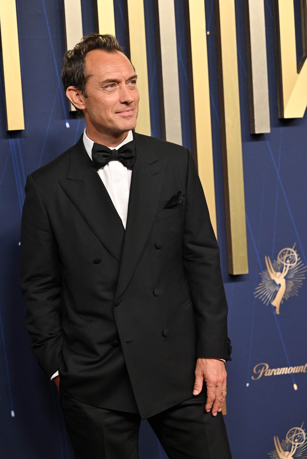 Jude Law na dodeli Emmy nagrada 2025