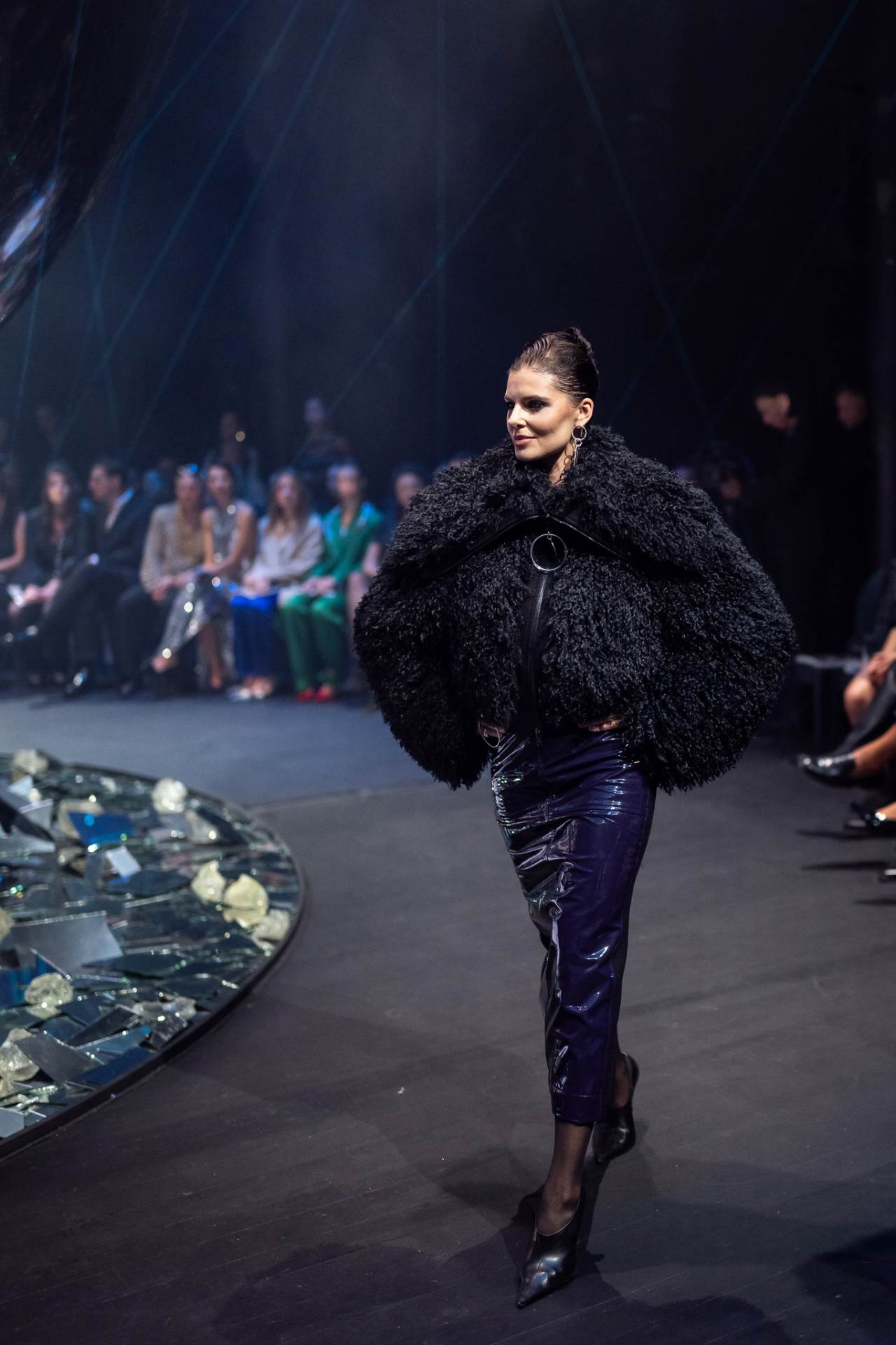 Model by Kestas Rimdzius X KUKLA_ELLE ICONIC NIGHT_By Darius Kucys (6).jpg