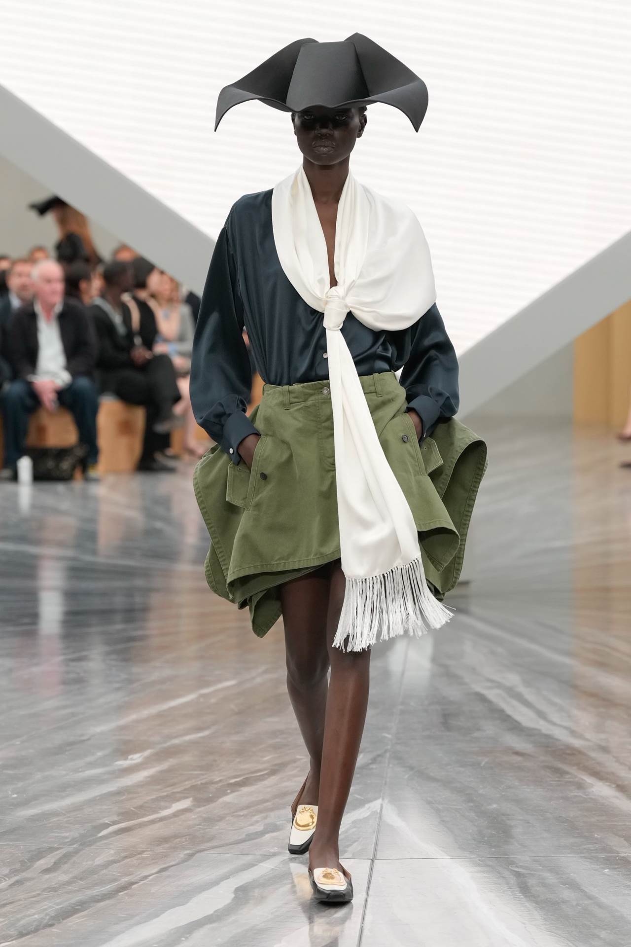 Christian Dior S26 045.jpg