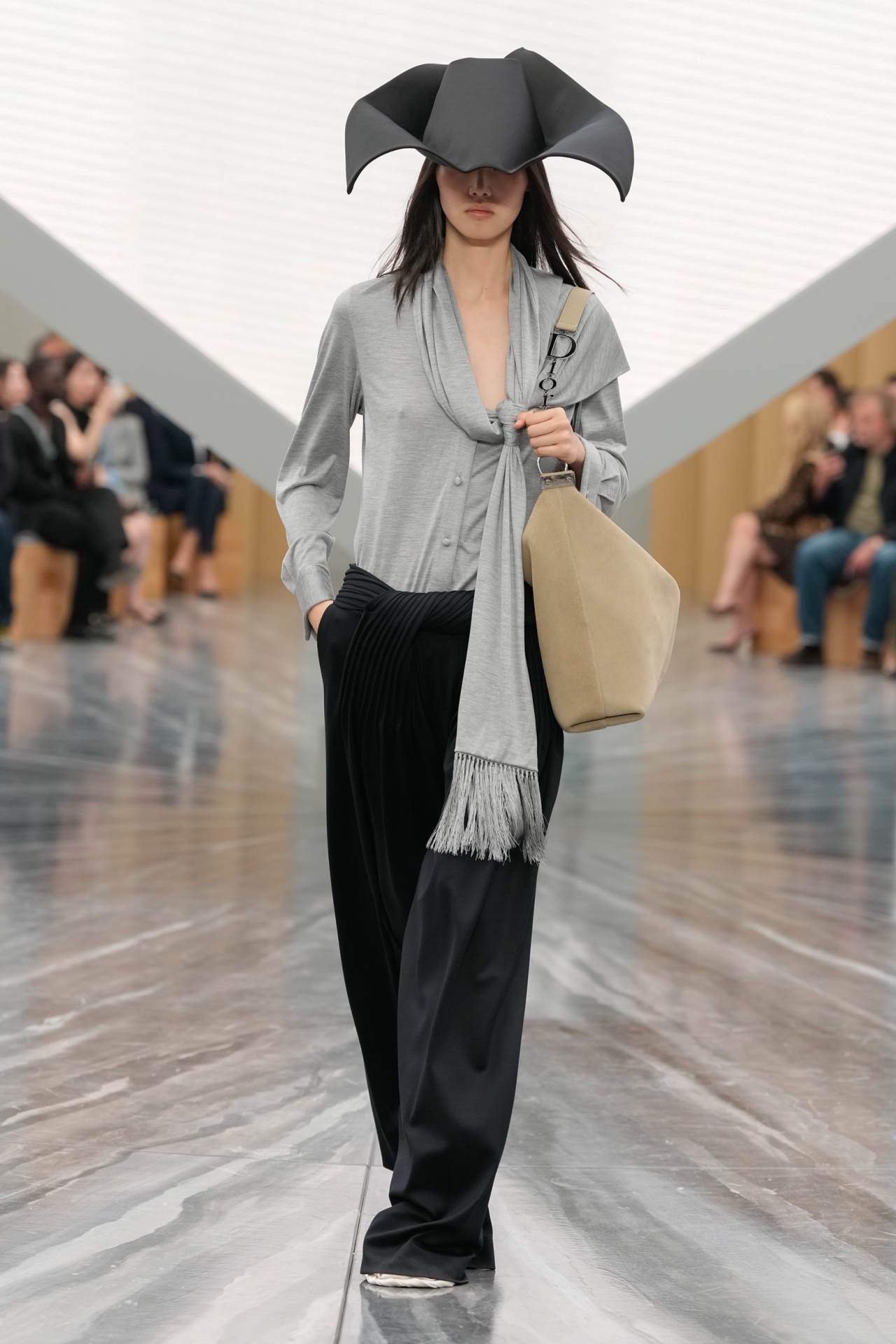 Christian Dior S26 052.jpg