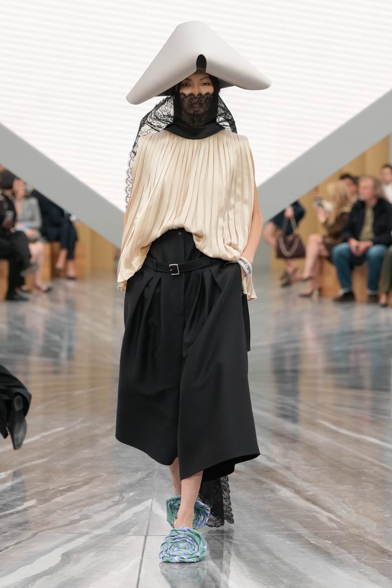 Christian Dior S26 038.jpg