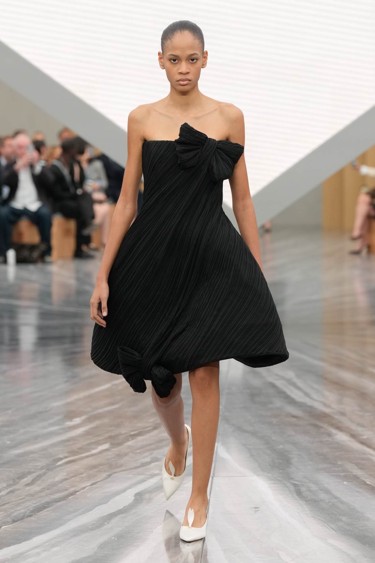 Christian Dior S26 016.jpg