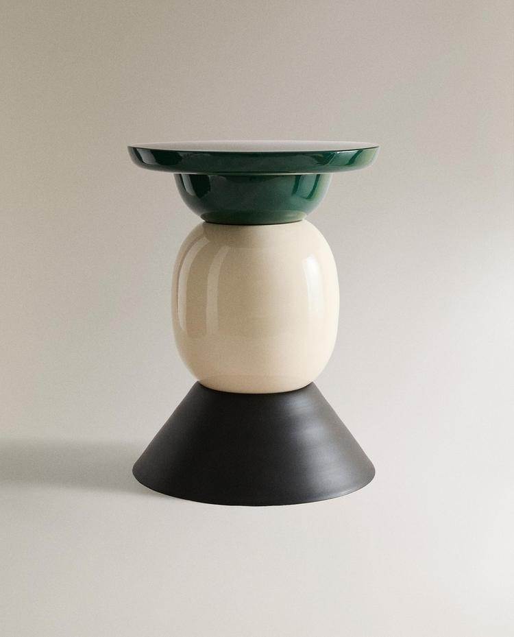 Zara home šareni stočić.