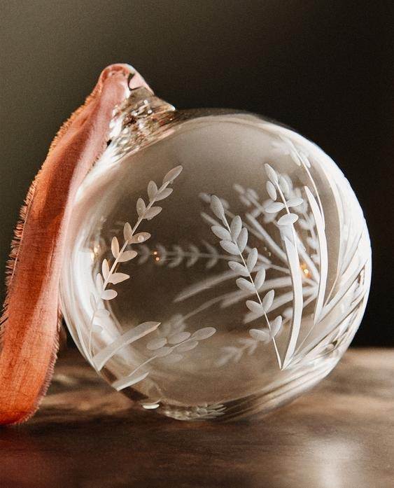 10 najlepših Zara Home dekorativnih predmeta i ukrasa za prazničnu sezonu 2025