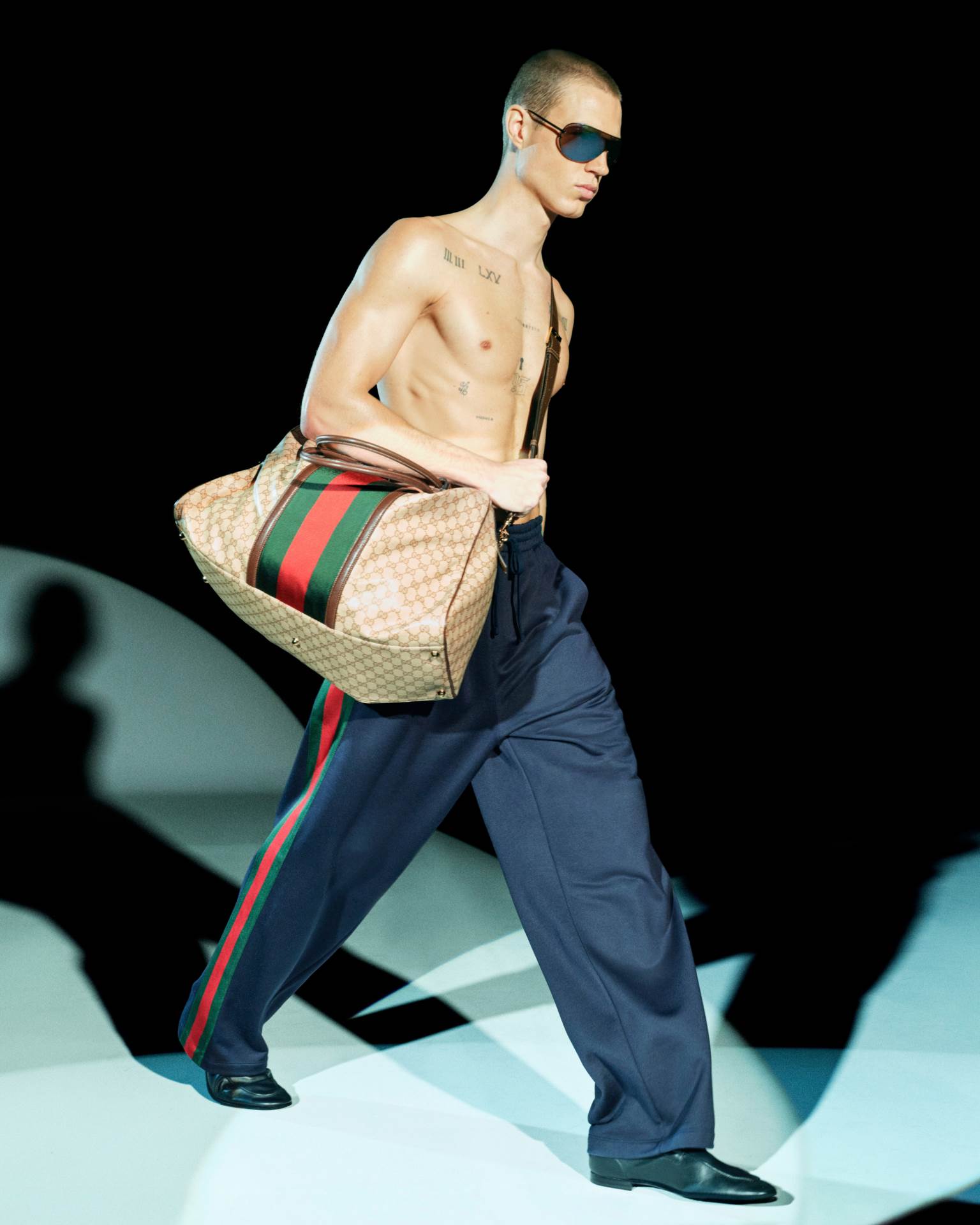 Gucci PreFall PO F26 040.jpg